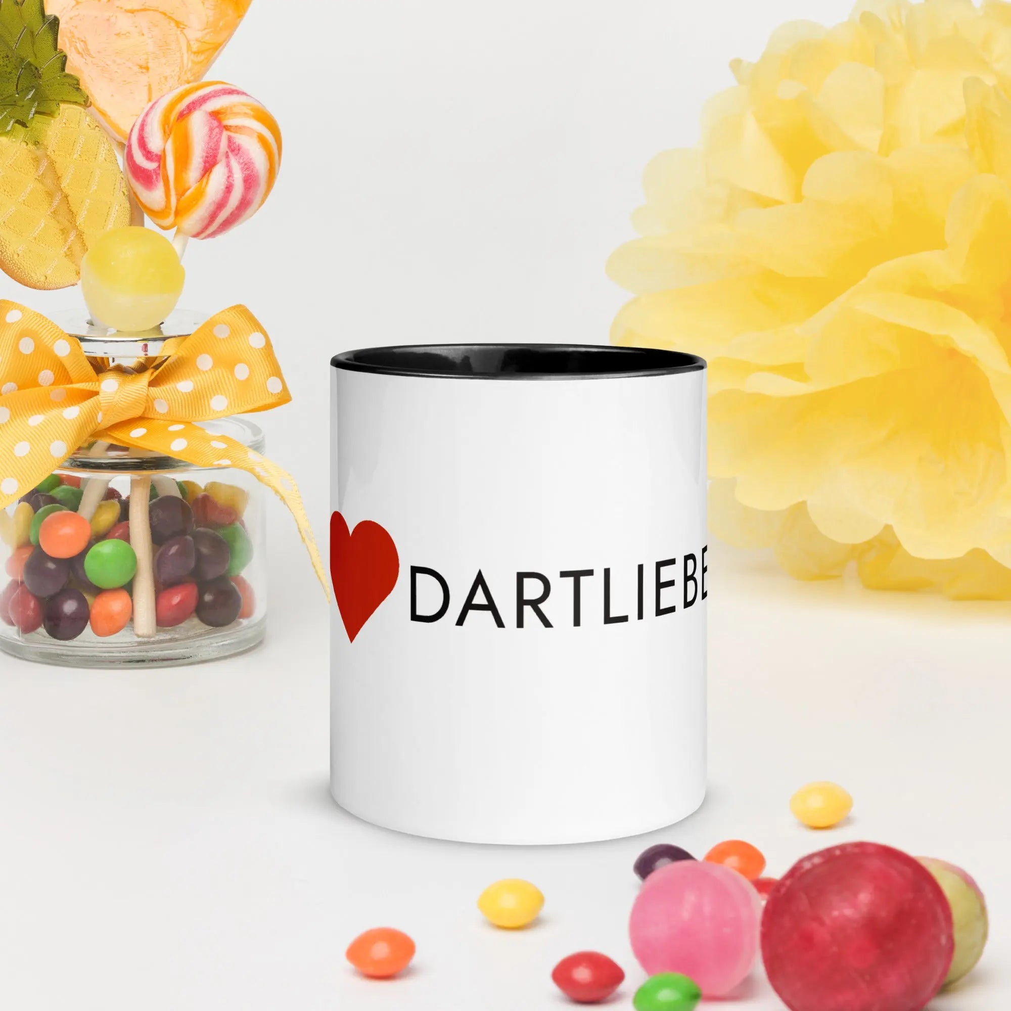 Darttasse Dartliebe Produktansicht von Vorne im Anwendungsfall